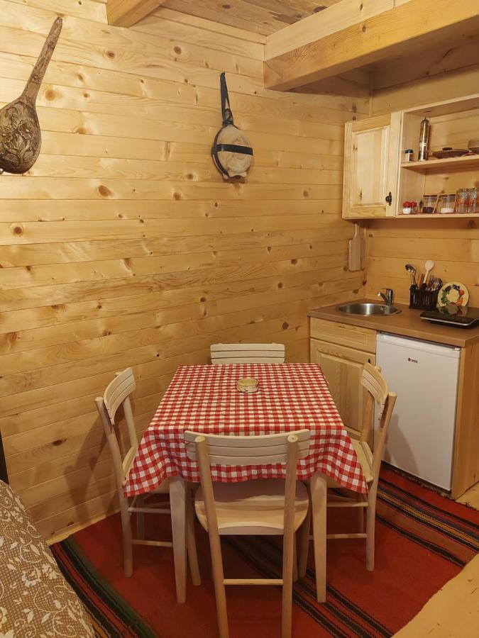 Etno Domacinstvo Uvacki Konaci Βίλα Nova Varoš Εξωτερικό φωτογραφία